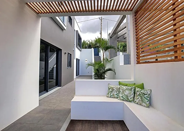 Calhau By Lovelystay Hébergement de vacances *